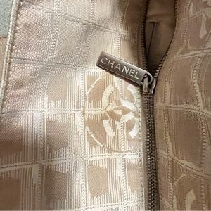 Chanel travel line tote bag in really good condition.